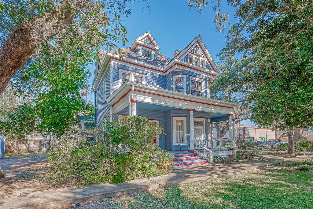 806 Austin Street, Richmond, Texas image 2