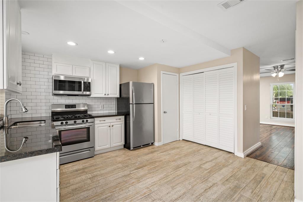 2810 Grants Lake Boulevard #802, Sugar Land, Texas image 16