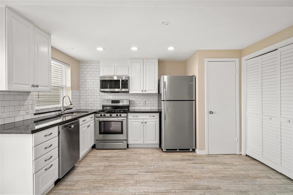 2810 Grants Lake Boulevard #802, Sugar Land, Texas image 14