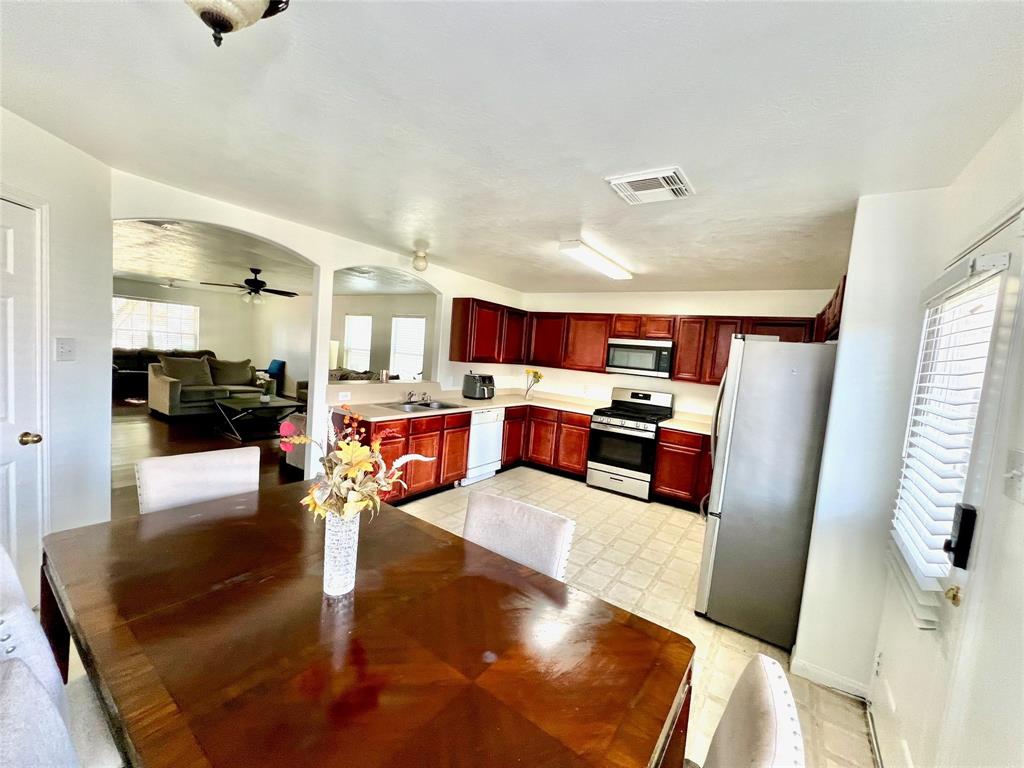 19334 Little Pine Lane, Katy, Texas image 4