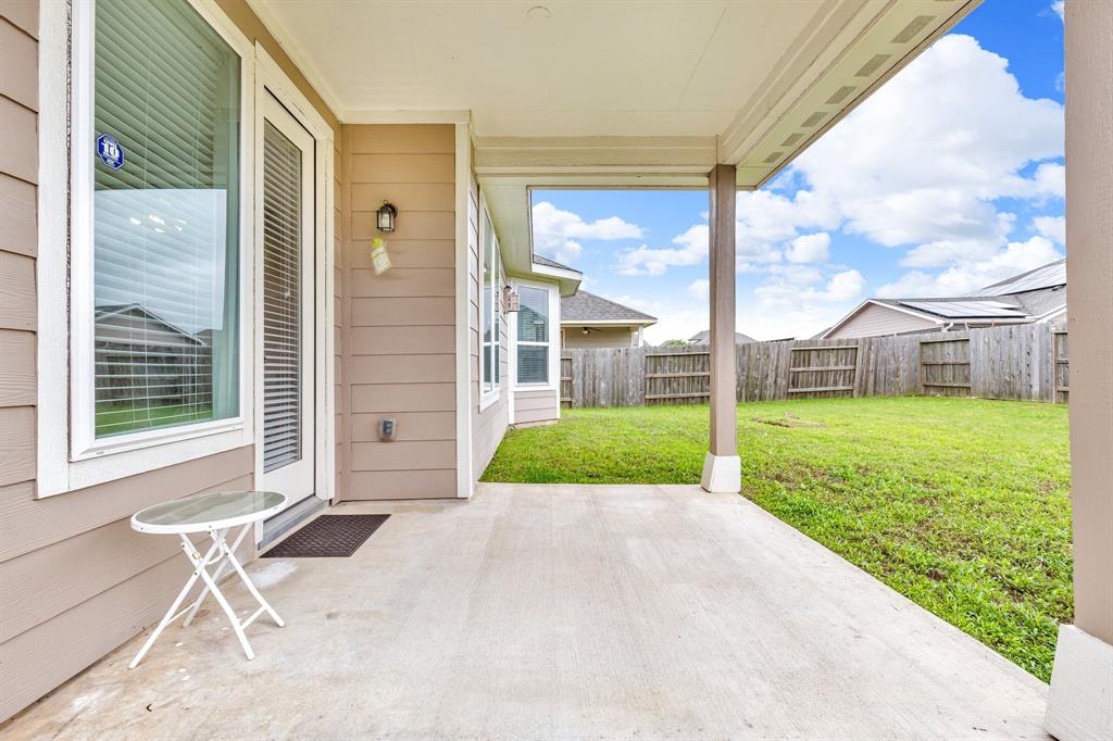 2018 Glenwick Manor Lane, Pearland, Texas image 23