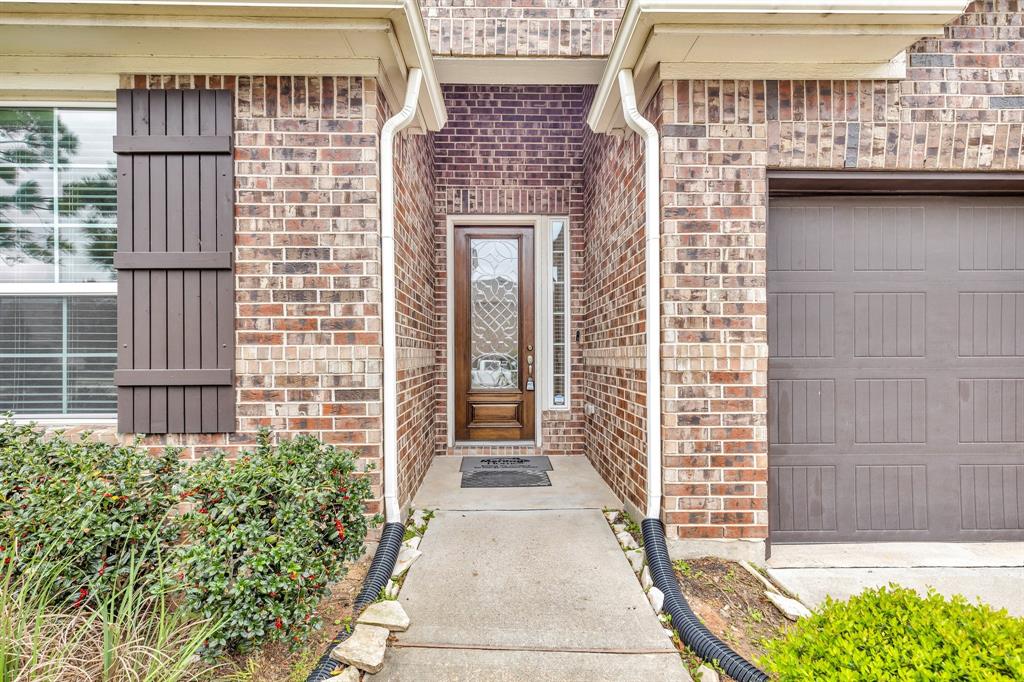 2018 Glenwick Manor Lane, Pearland, Texas image 4