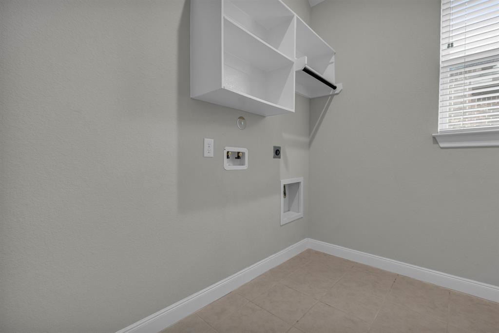 2018 Glenwick Manor Lane, Pearland, Texas image 13