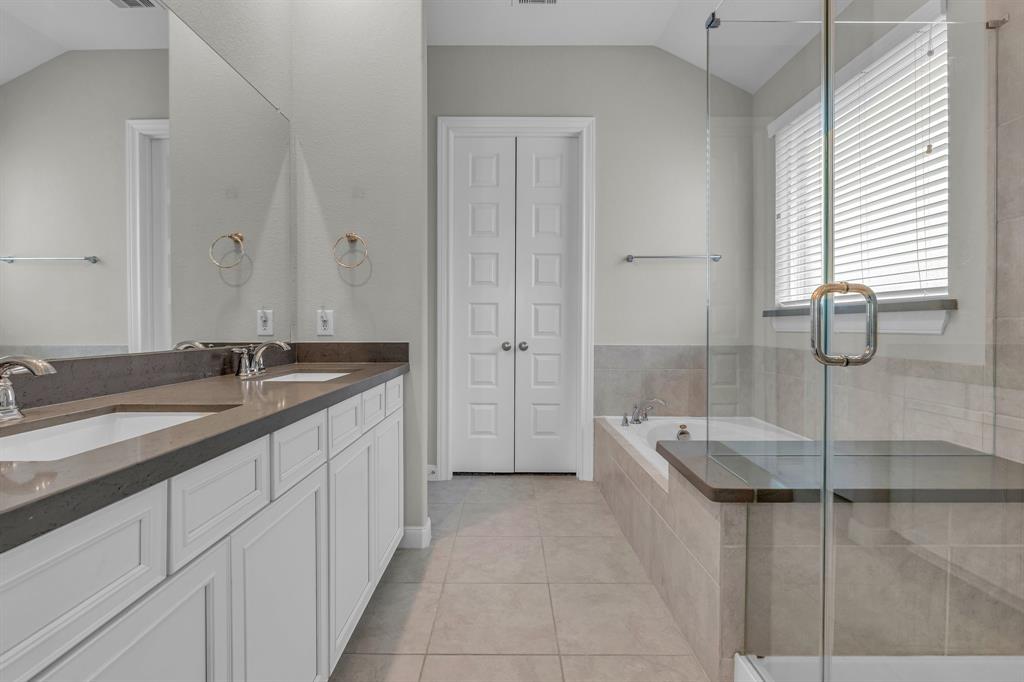 2018 Glenwick Manor Lane, Pearland, Texas image 20