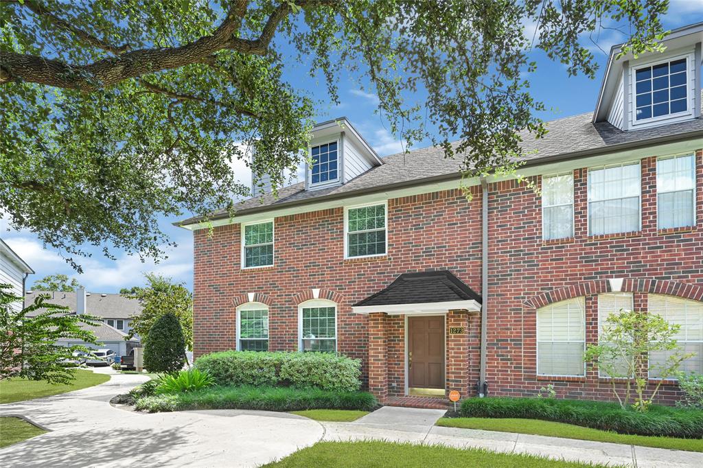 1273 El Camino Village Drive
