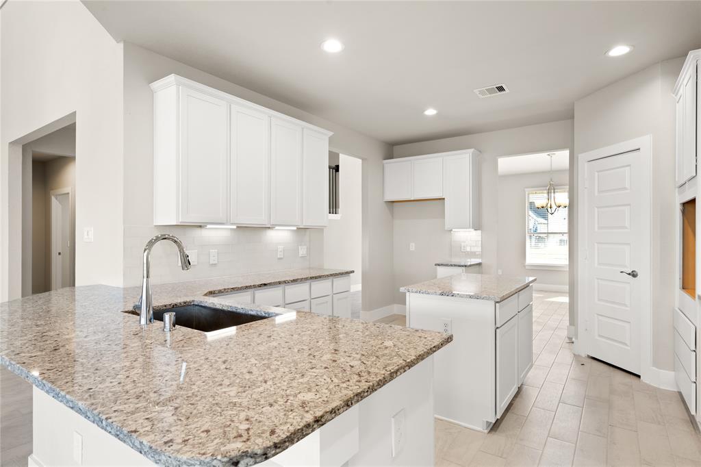 23327 Persimmon Creek Lane, Katy, Texas image 2