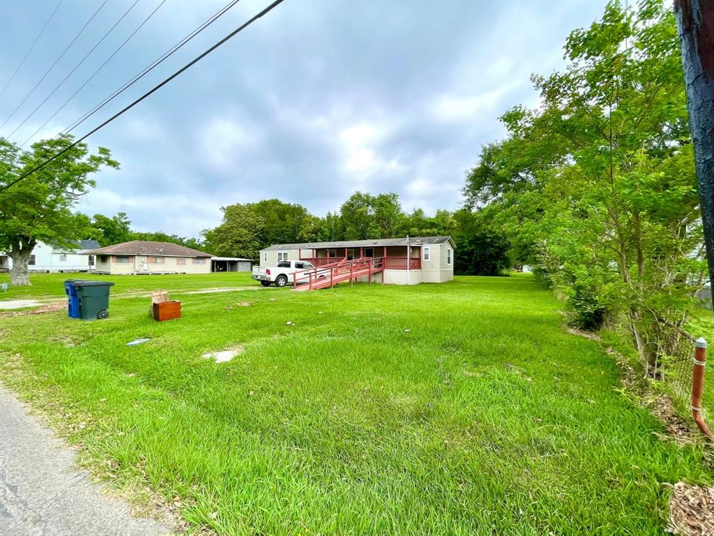 2216 Smith Street, Orange, Texas image 4