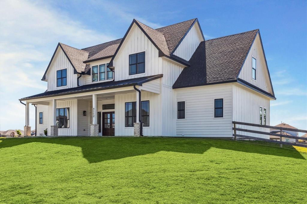 4112 Leslies Way
