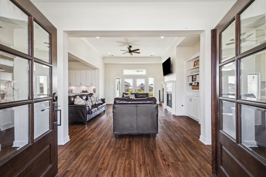 4112 Leslies Way