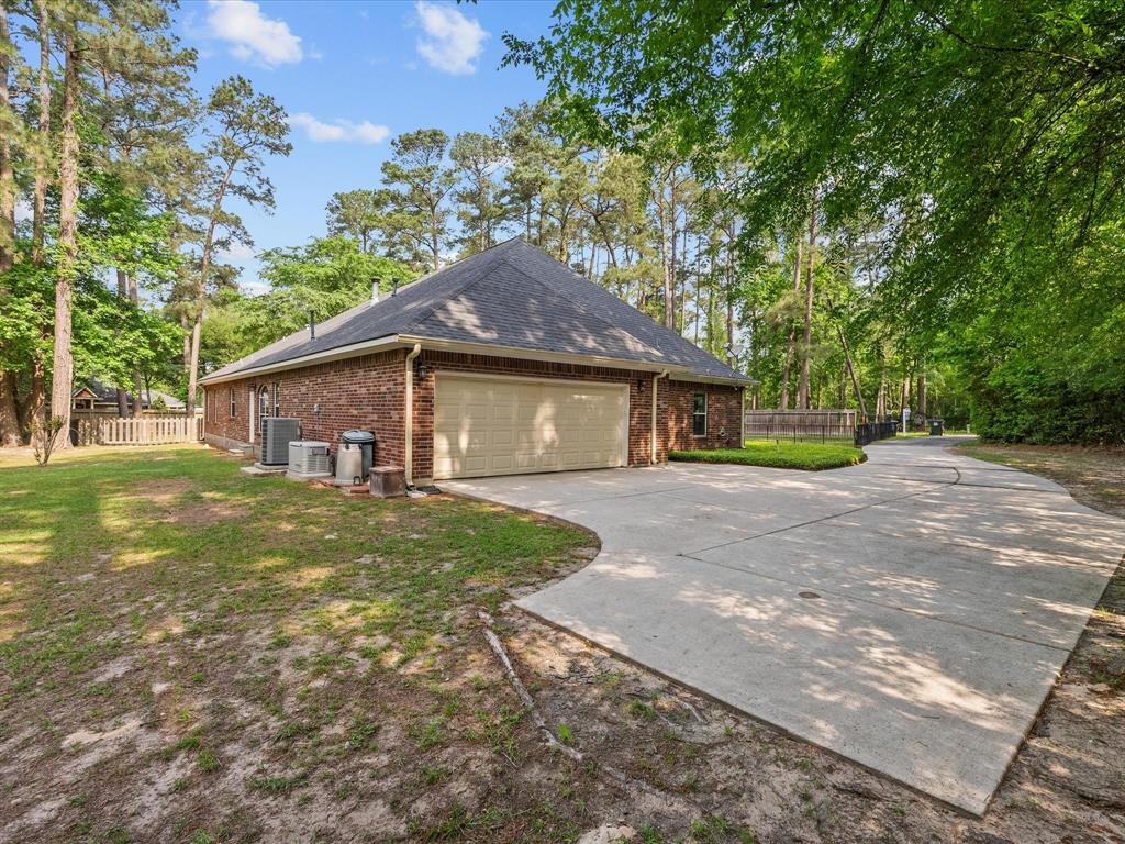 23443 Hillcrest Drive, Hockley, Texas image 39