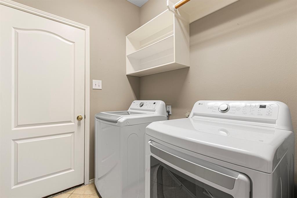7707 Butler Lakes Court, Rosenberg, Texas image 18