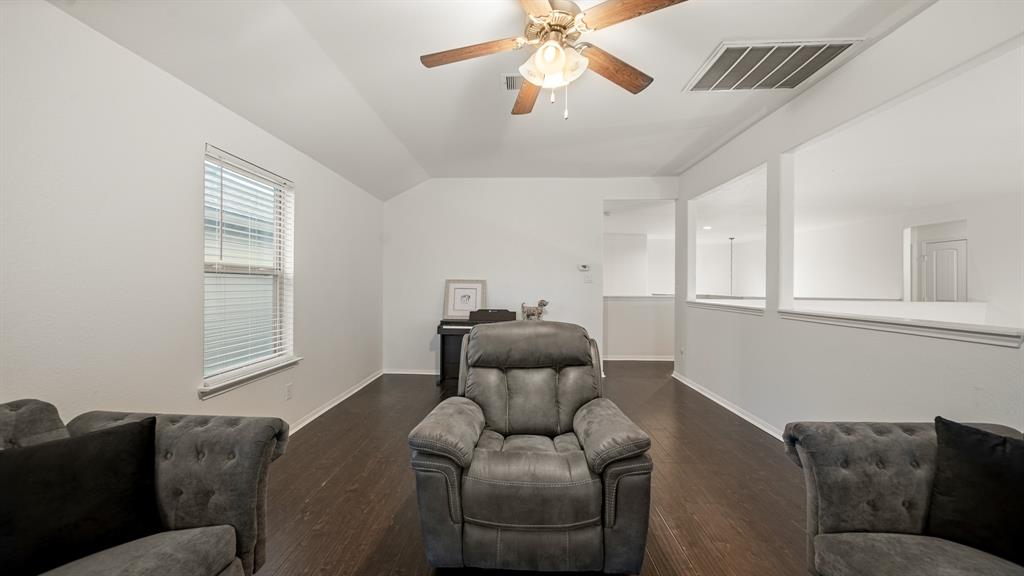 322 Kendall Crest Drive, Alvin, Texas image 18