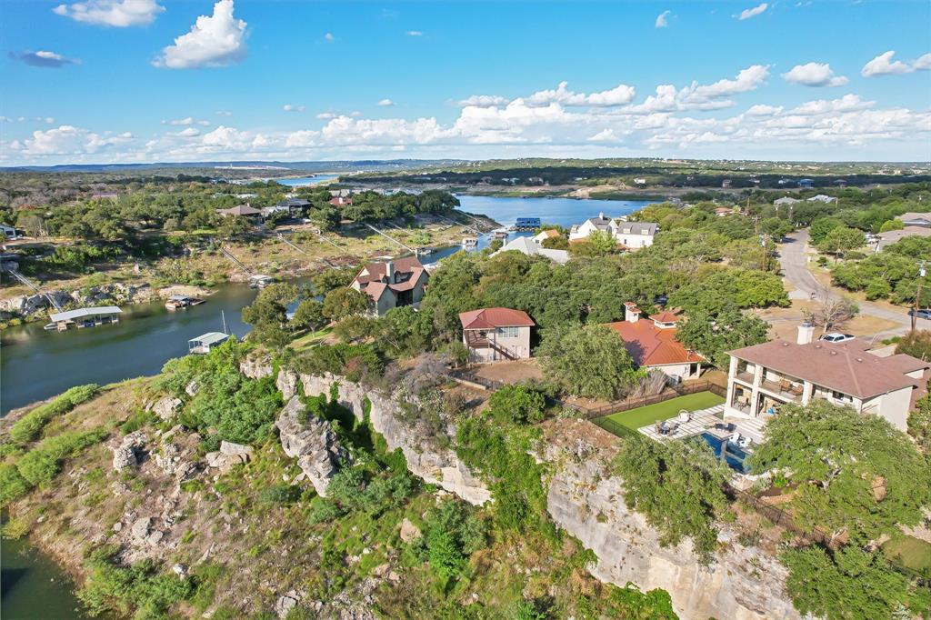 22000 Briarcliff Drive, Spicewood, Texas image 41