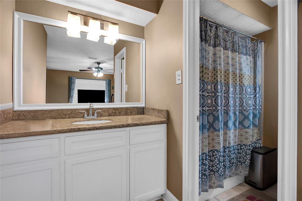 926 Red Rock Canyon Drive, Katy, Texas image 11