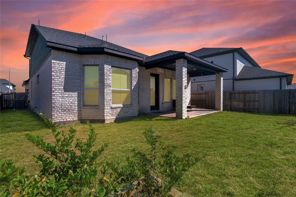 9211 Fenton Oaks Drive, Cypress, Texas image 31