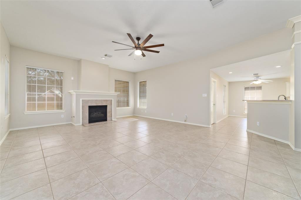 2513 Briarglen Drive, Pearland, Texas image 13