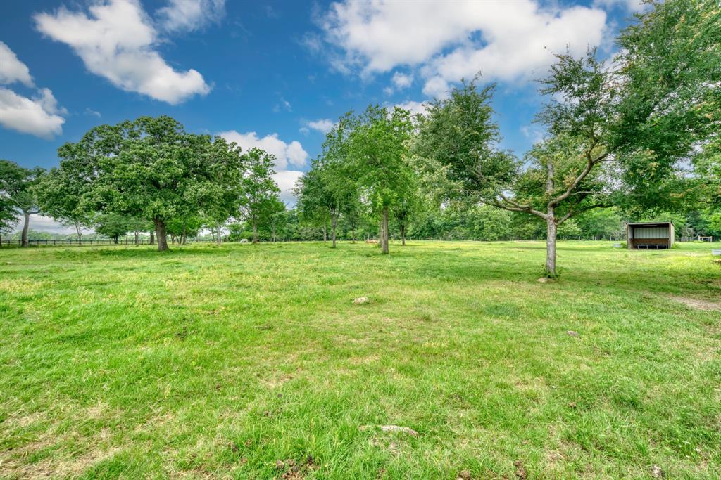 2266 Dutton Lane, Madisonville, Texas image 37
