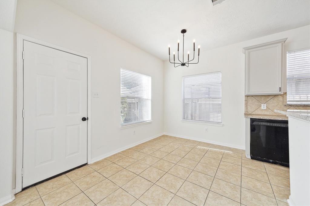 4806 Chase Stone Drive, Bacliff, Texas image 13