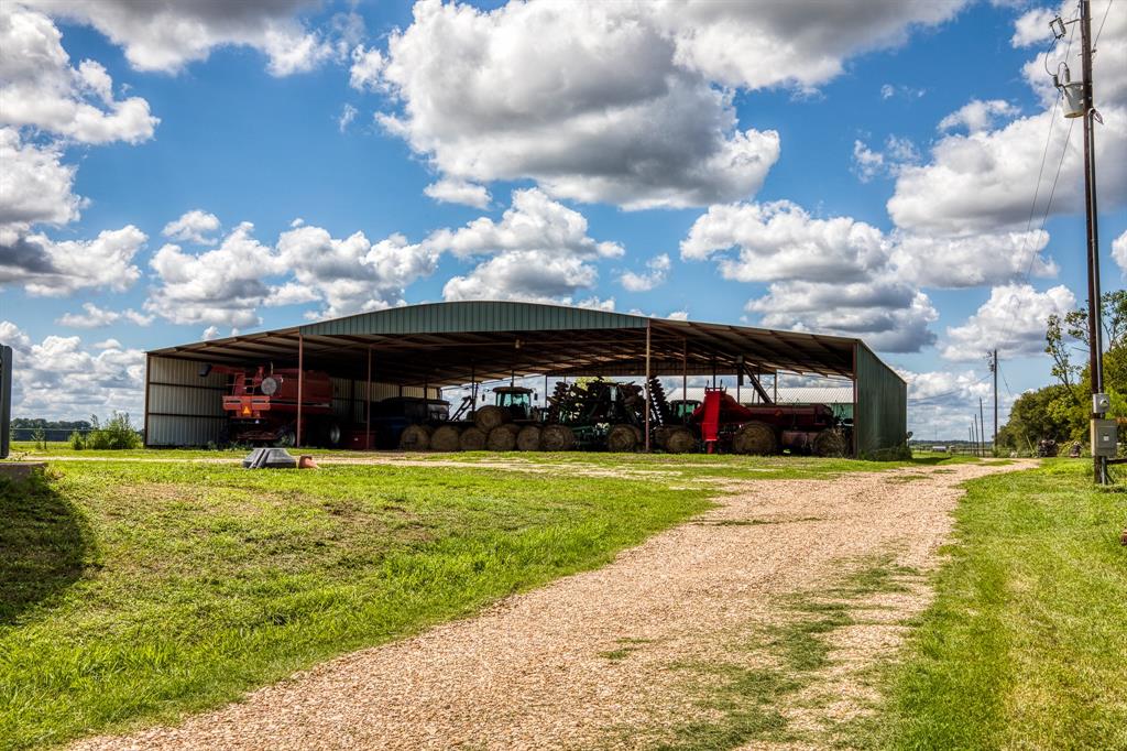 12146 County Road 276, Snook, Texas image 7