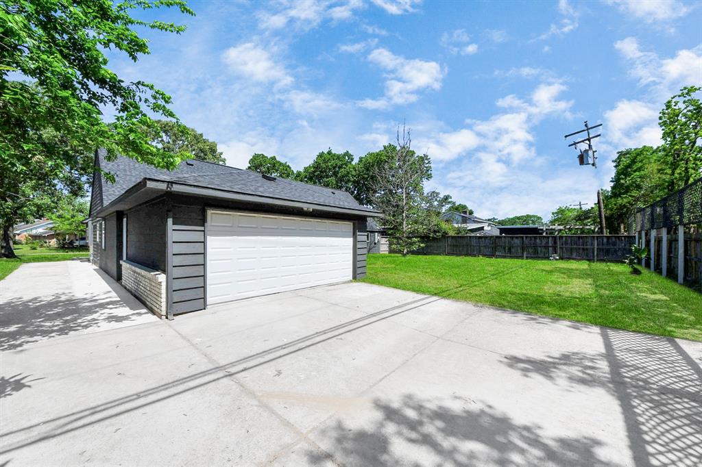 702 Cedar Lane