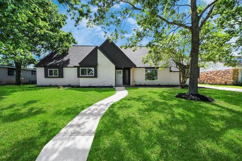 702 Cedar Lane El Lago TX 77586