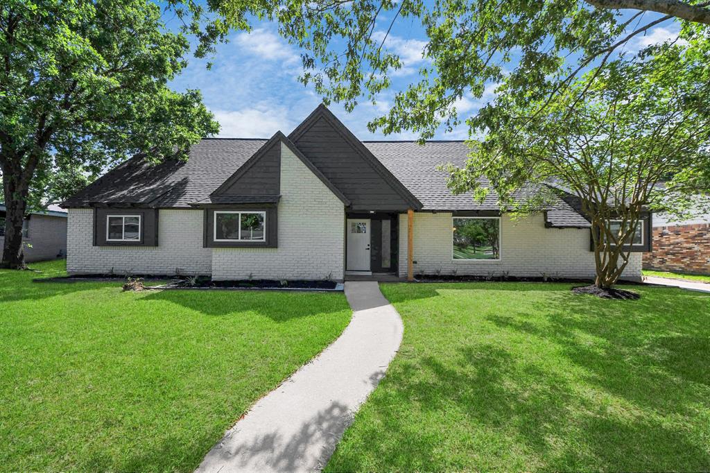702 Cedar Lane
