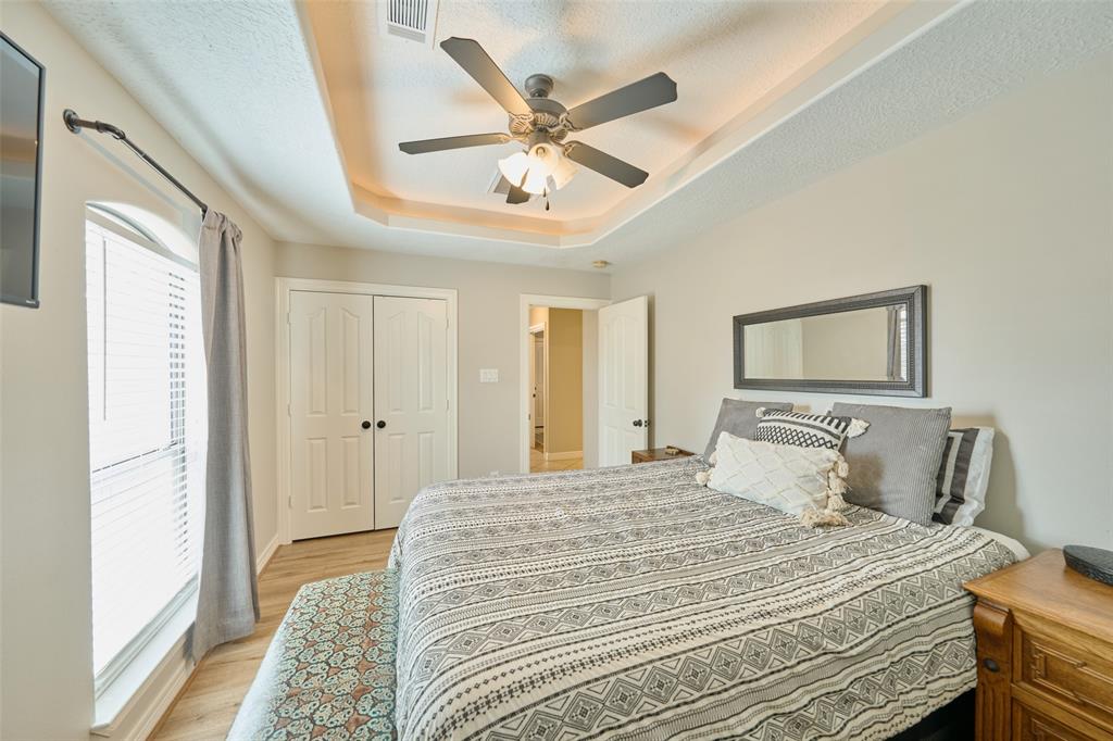 5102 Sleepy Point, Willis, Texas image 36
