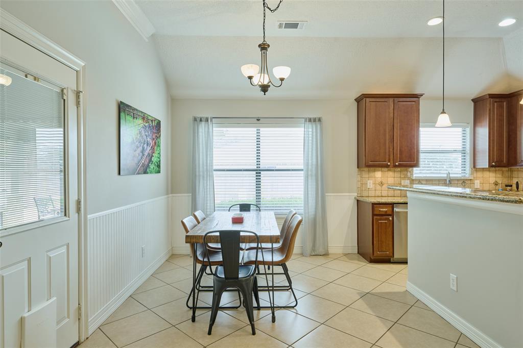 5102 Sleepy Point, Willis, Texas image 15