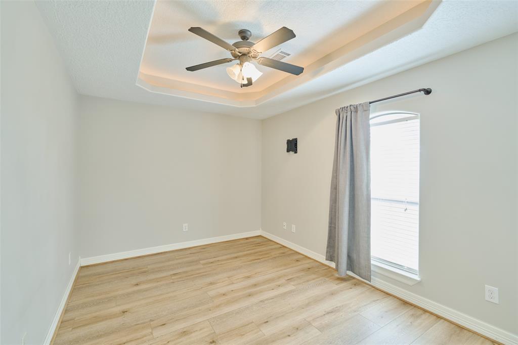 5102 Sleepy Point, Willis, Texas image 37