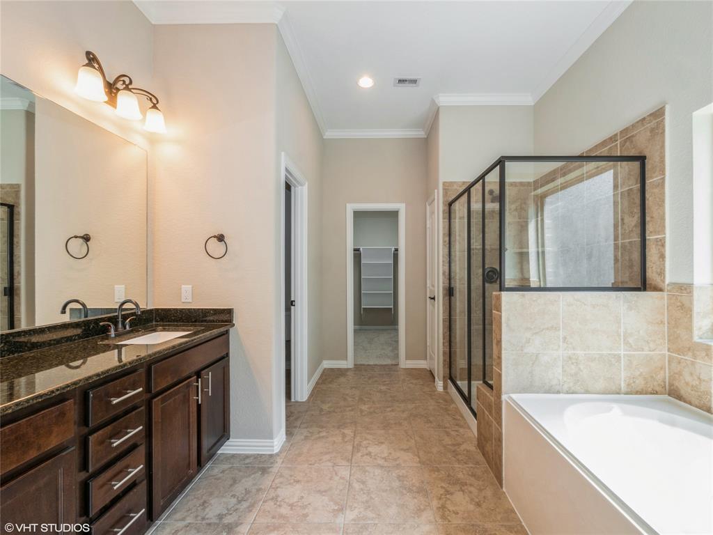 1322 Tee Time Court, Crosby, Texas image 8