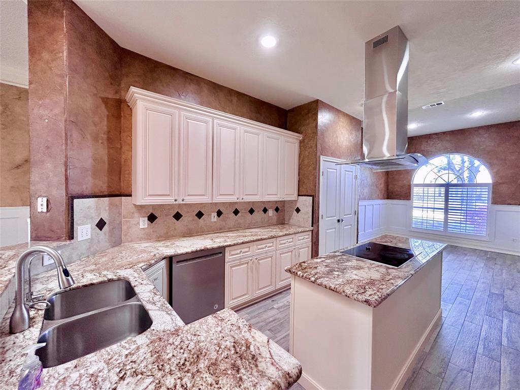 6302 Cannon Knolls, Houston, Texas image 14