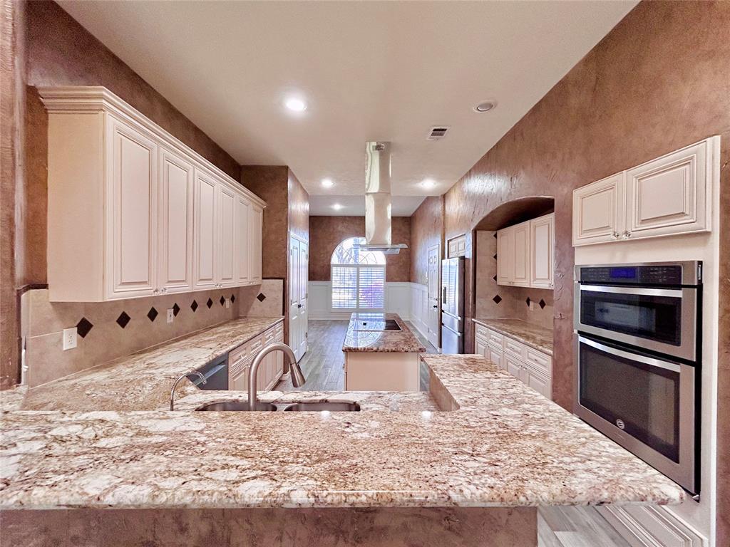 6302 Cannon Knolls, Houston, Texas image 13