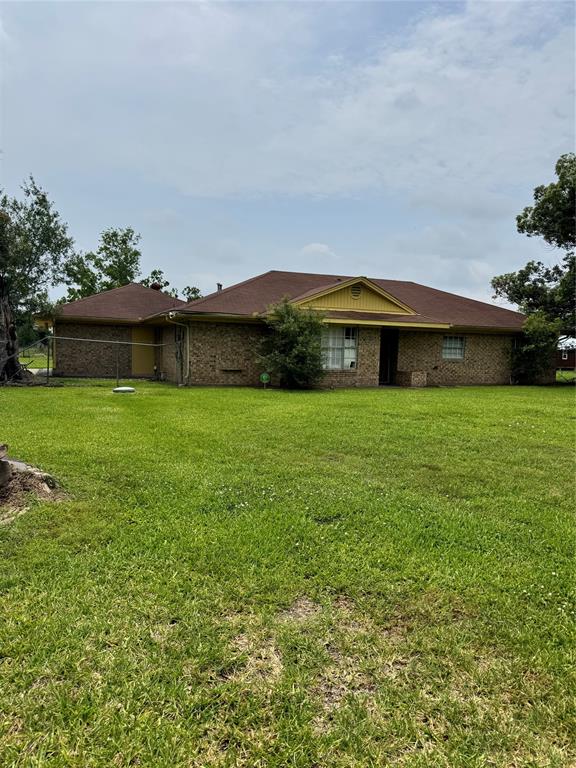 8903 Harvest Acres Drive, Manvel, Texas image 1