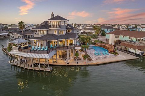 A home in Tiki Island