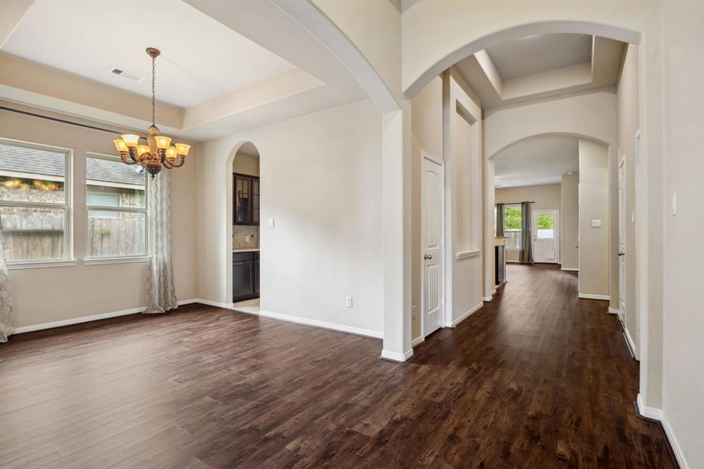 122 Jacobs Meadow Drive, Conroe, Texas image 6