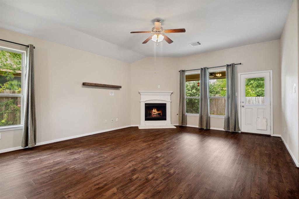 122 Jacobs Meadow Drive, Conroe, Texas image 15