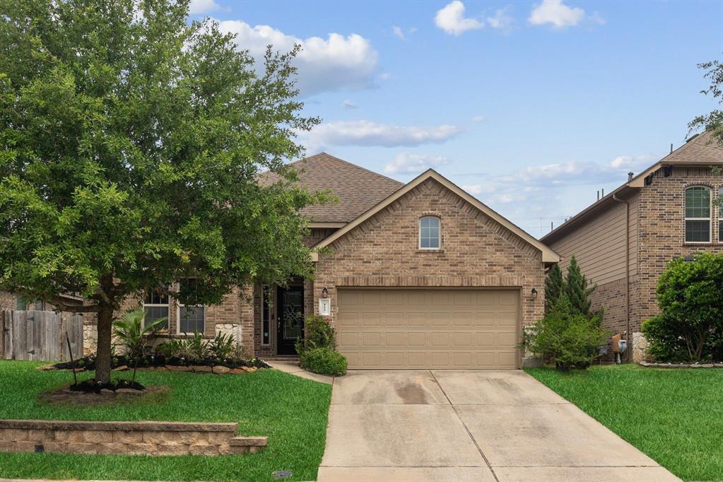 122 Jacobs Meadow Drive, Conroe, Texas image 2