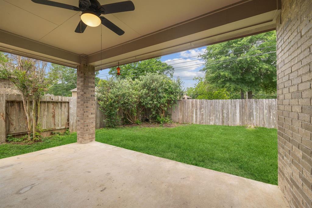122 Jacobs Meadow Drive, Conroe, Texas image 30
