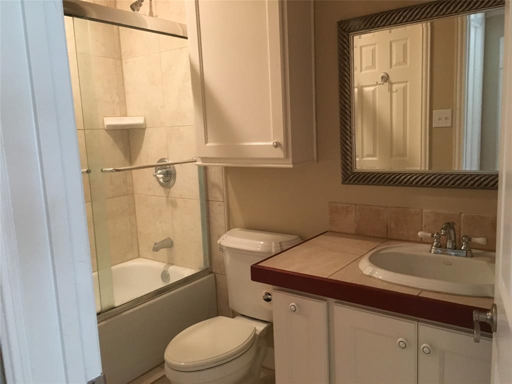 18617 Egret Bay Boulevard #303, Webster, Texas image 7
