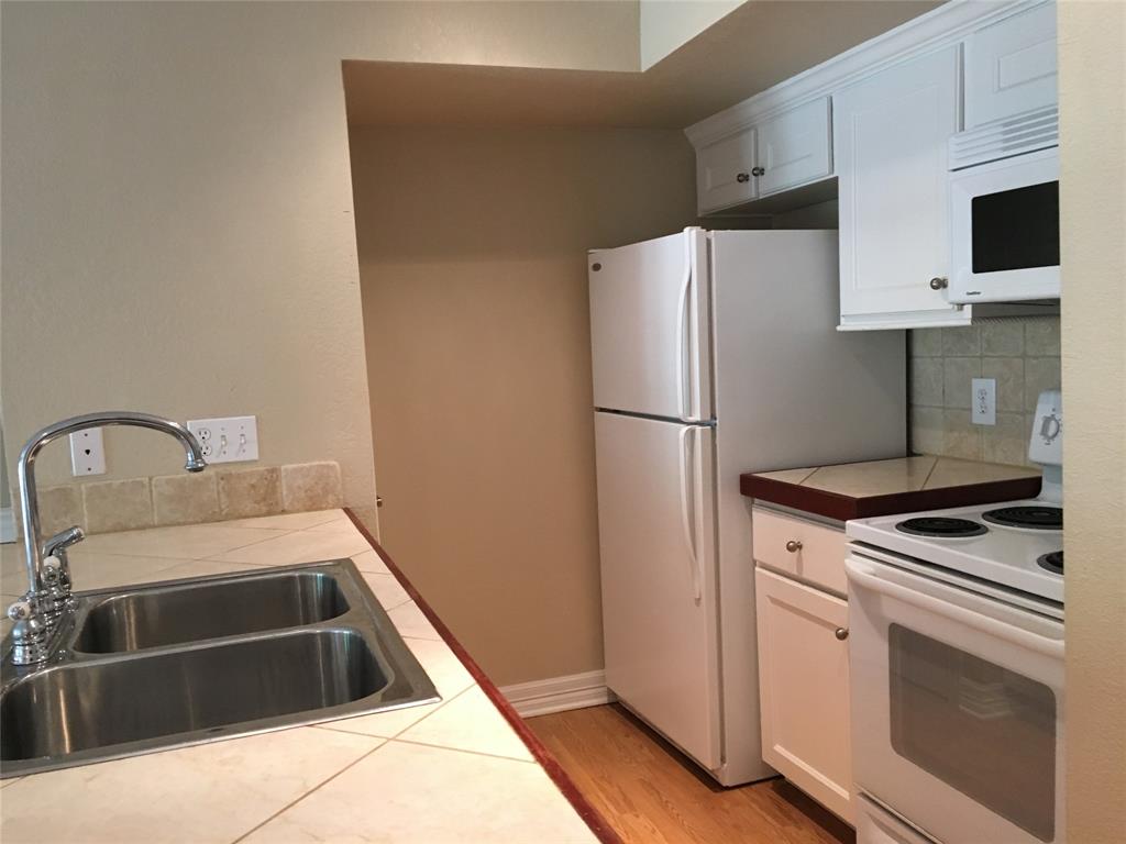 18617 Egret Bay Boulevard #303, Webster, Texas image 6