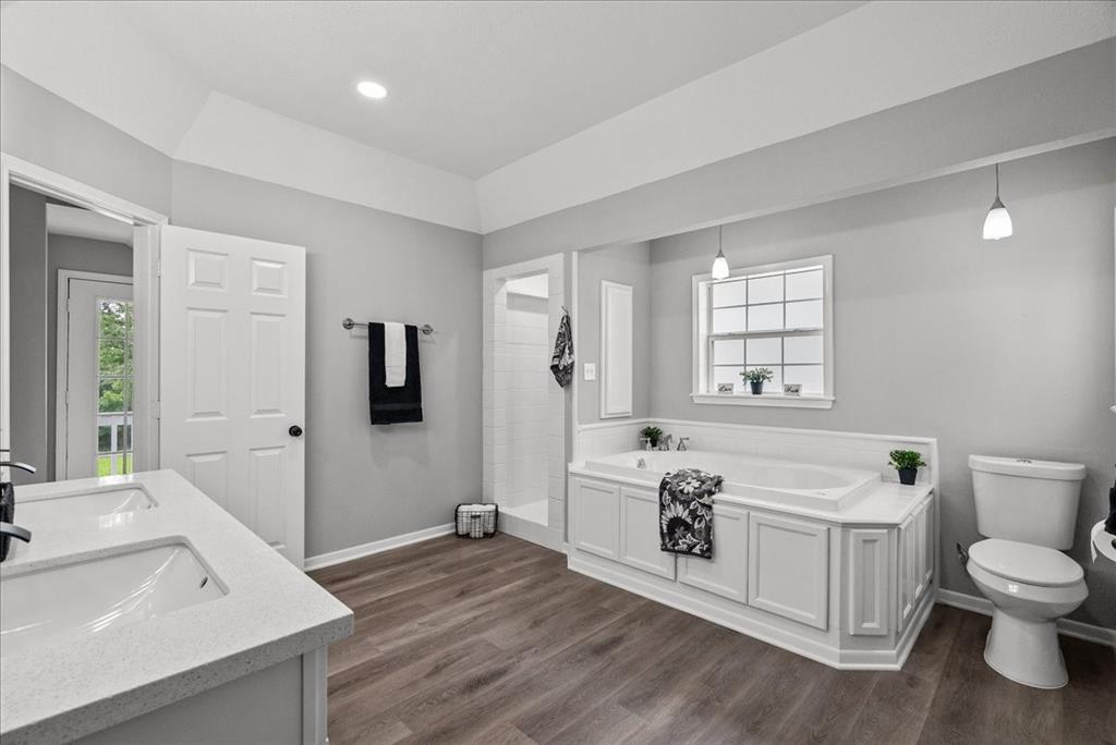 401 Paradise Drive, Coldspring, Texas image 35