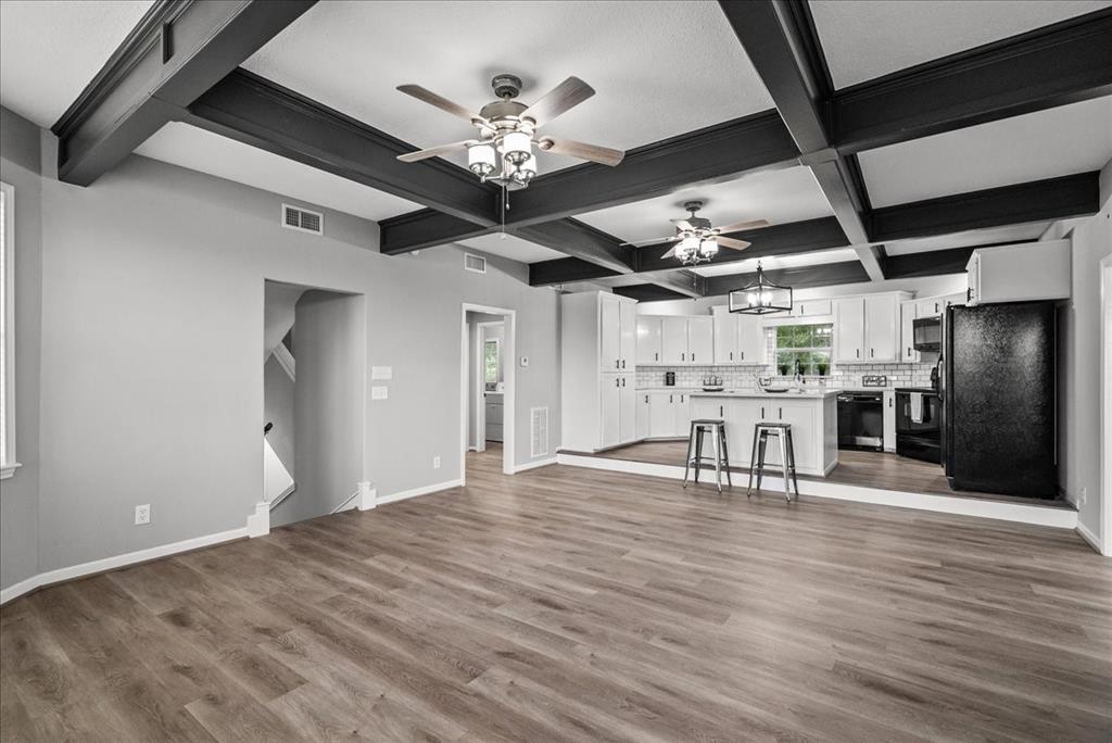 401 Paradise Drive, Coldspring, Texas image 16