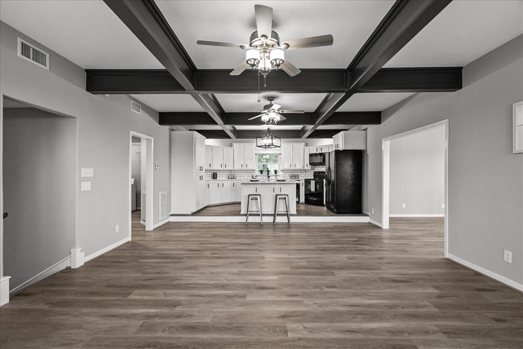 401 Paradise Drive, Coldspring, Texas image 17