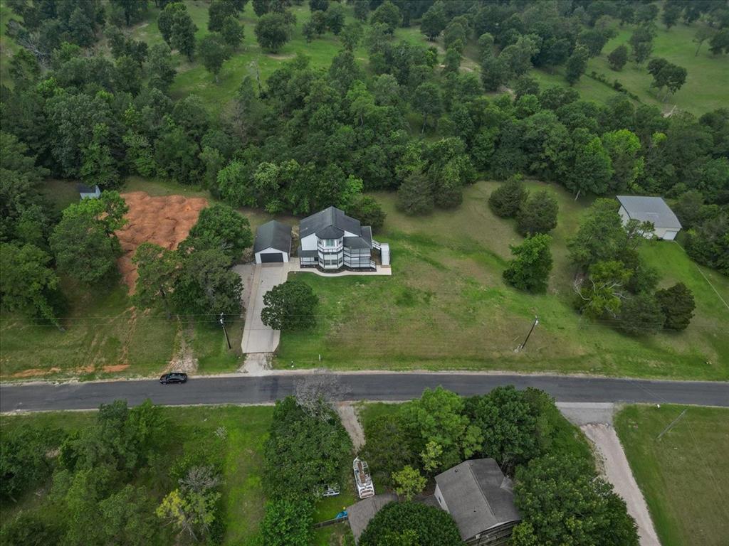 401 Paradise Drive, Coldspring, Texas image 10