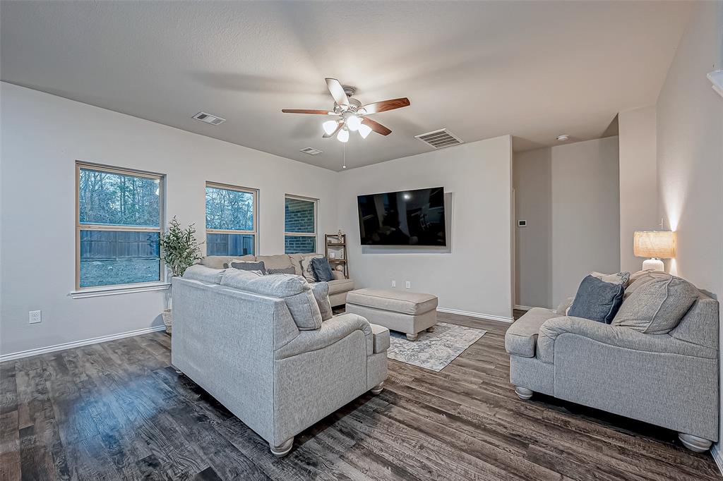 23733 Juniper Valley Lane, New Caney, Texas image 7
