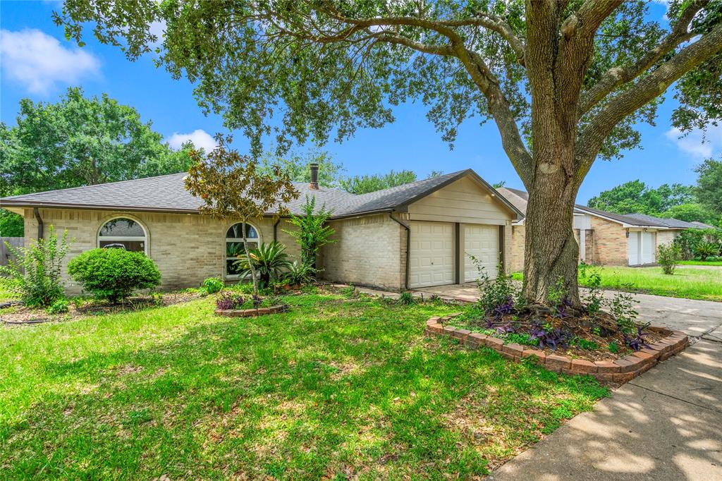 16323 Maplemont Drive