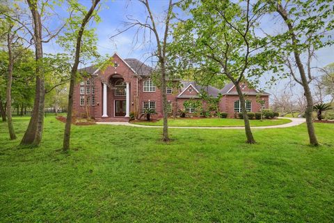 Single Family Residence in Missouri City TX 8511 Thompson Lake Drive.jpg