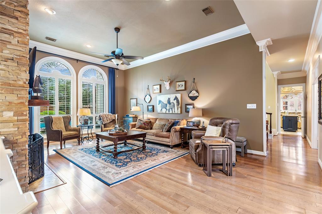 2002 Hickory Park Drive, Kingwood, Texas image 10