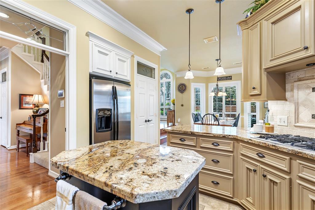2002 Hickory Park Drive, Kingwood, Texas image 23