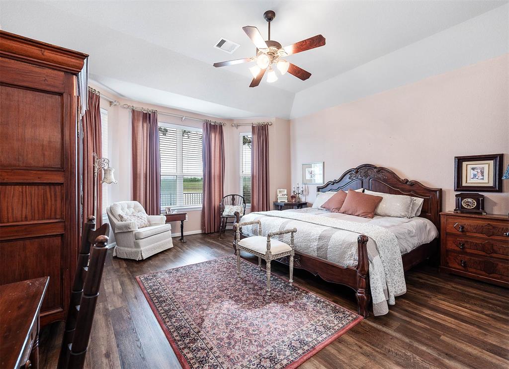 2339 Crescent Water, Rosenberg, Texas image 17